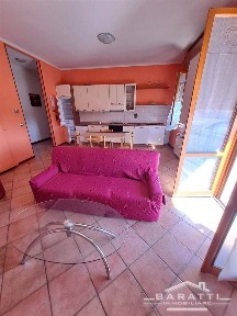 Appartamento buono stato, Centro, Poggio Rusco