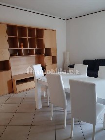 Trilocale buono stato, secondo piano, Centro, Poggio Rusco