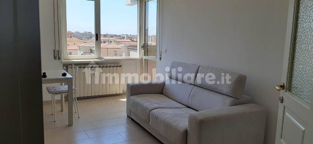 Quadrilocale ottimo stato, sesto piano, Ospedale - Stazione, Livorno