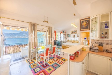 Villa a schiera via per Le Prandine, Centro, Torri del Benaco
