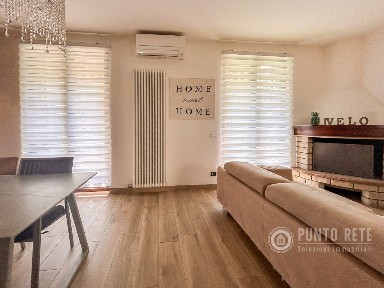 Villa a schiera via Lanaroli, Borgo Roma, Verona