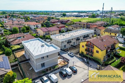 Villa a schiera via Torricello, Centro, San Giovanni Lupatoto