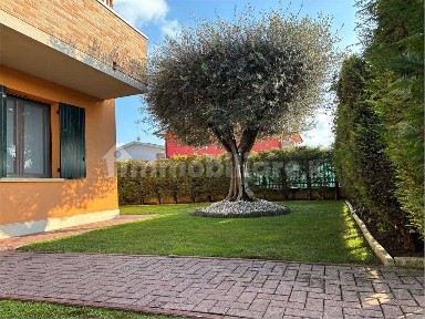 Villa a schiera de steffani, Centro, Cerea
