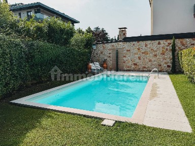 Villa a schiera 3 locali, ottimo stato, Centro, Torri del Benaco