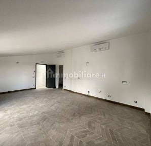 Quadrilocale nuovo, piano terra, Centro, Suzzara