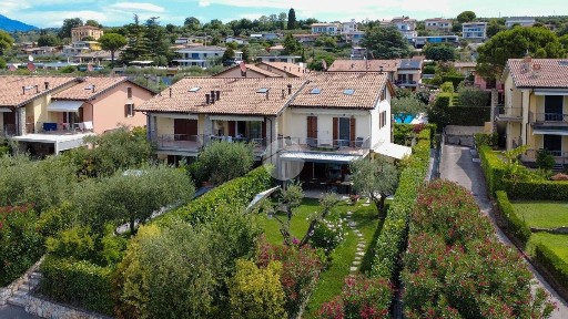 Villa a schiera via Casetta Fossa, Centro, Bardolino