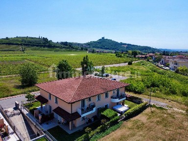 Villa a schiera via Arano, Illasi