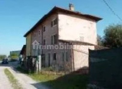 Villetta a schiera all'asta via Varana 12, Nogarole Rocca