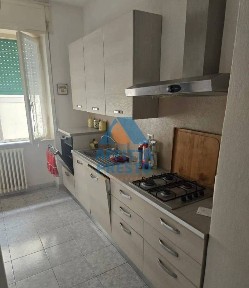 Quadrilocale buono stato, secondo piano, Livorno