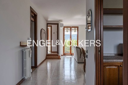 Villa a schiera Contrada Moranda, Poiano, Verona