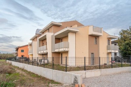 Villa a schiera corso Vittorio Emanuele II 69, Villafranca di Verona