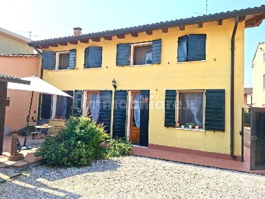 Villa a schiera 4 locali, ottimo stato, Villafranca di Verona