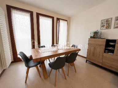 Villa a schiera via Borgoletto, Centro, Arcole