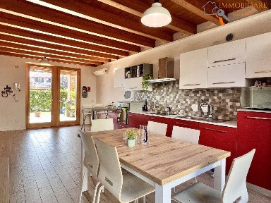 Villa a schiera via Erino Girelli, Bussolengo