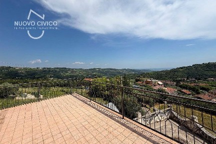 Villa a schiera via Moruri 14, Montorio, Verona