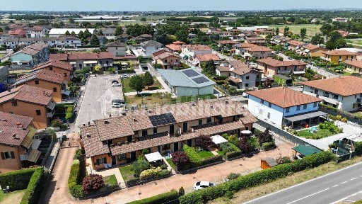 Villa a schiera via Gabriele D'Annunzio, Campagnola, Zevio