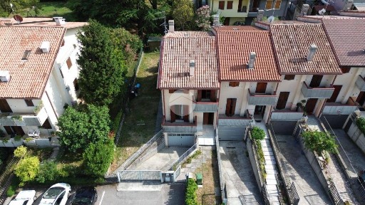 Villa a schiera via Monti Lessini 1, Centro, San Pietro in Cariano