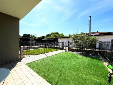 Villa a schiera via Giuseppe Garibaldi 52, Centro, Bovolone