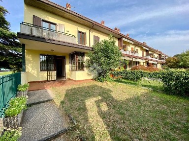 Villa a schiera via mazzolari 33, Centro, San Giovanni Lupatoto