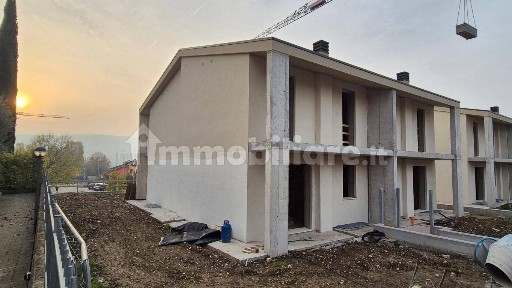 Villa a schiera 5 locali, nuova, Soave