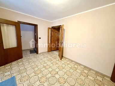 Villa a schiera via Sabbionara, Pellegrina, Isola della Scala