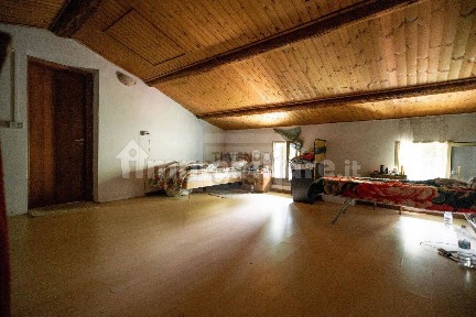Villa a schiera via Strà 44, Strà, Cologna Veneta