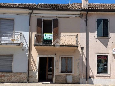 Villa a schiera via San Pancrazio 36, Centro, Caprino Veronese