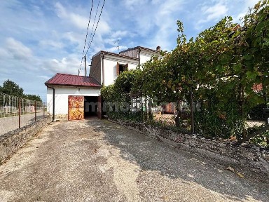 Villa a schiera via Giuseppe Garibaldi 52, Centro, Bovolone