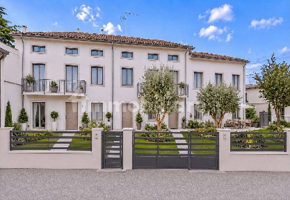 Villa a schiera via Giuseppe Garibaldi 52, Centro, Bovolone