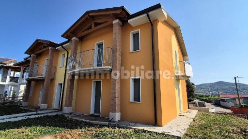 Villa a schiera 5 locali, nuova, Brognoligo Costalunga, Monteforte d'Alpone