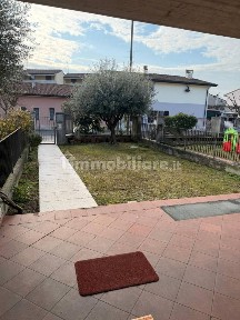 Villa a schiera via Cipro 18, San Massimo - Croce Bianca, Verona
