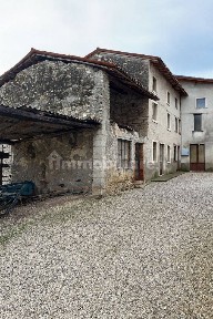 Villa a schiera via Ciman 33, Centro, San Giovanni Ilarione