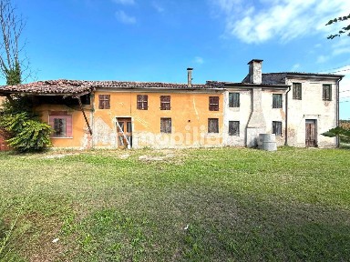 Villa a schiera 5 locali, da ristrutturare, Terrazzo