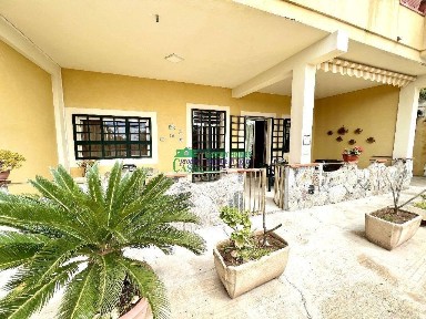 Trilocale buono stato, piano terra, Contrade di Marina di Ragusa, Ragusa
