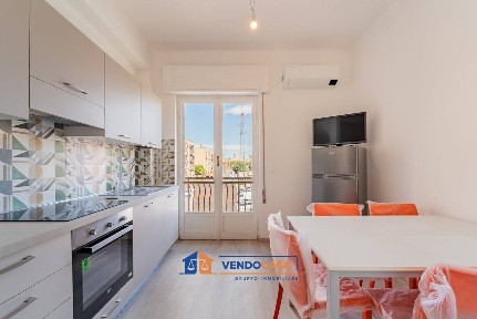 Trilocale via San Calocero 22, Centro, Albenga