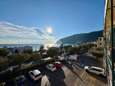 Quadrilocale via Silvano Acerbo 1, Centro, Noli