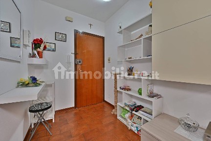 Trilocale via Nino Bixio 18, Centro, Albenga