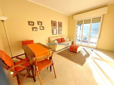 Quadrilocale ottimo stato, quarto piano, Centro, Finale Ligure