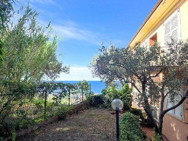 Trilocale via Zambolino 33, Celle Ligure Pecorile, Celle Ligure