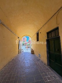 Trilocale via Giuseppe Garibaldi, Centro, Pietra Ligure