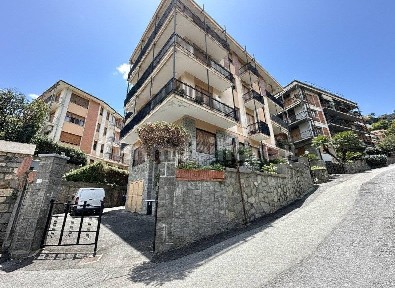 Bilocale via Cardellino, Collina Centrale, Parco Fuor del Vento, Alassio