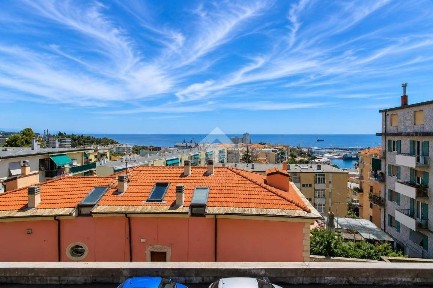 Appartamento via Visca Angelo 3, Villetta, Valloria, Savona