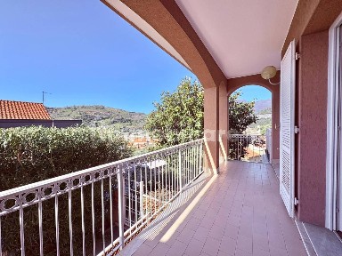 Bilocale via Dardanelli, Centro, Pietra Ligure