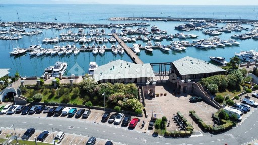 Bilocale via Savona 11, Centro, Varazze