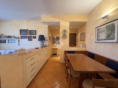 Trilocale via al Giardino 18, Centro, Loano