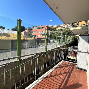 Trilocale via Francesco Crispi, Centro, Pietra Ligure