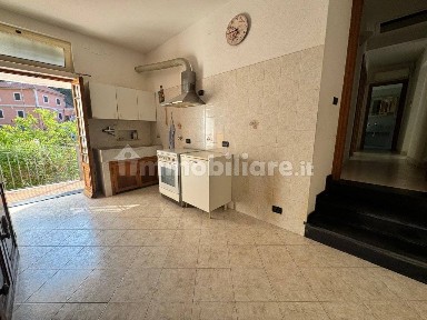 Trilocale via Santuario 57, Lavagnola, Santuario, Montemoro, Savona