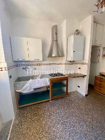 Trilocale da ristrutturare, terzo piano, Villapiana, La Rusca, Via Mignone, Savona