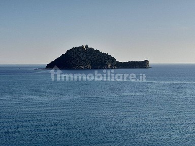 Trilocale viale Italia 48, Centro, Albenga