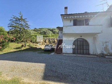 Terratetto unifamiliare via San Francesco, 14, Centro, Palaia